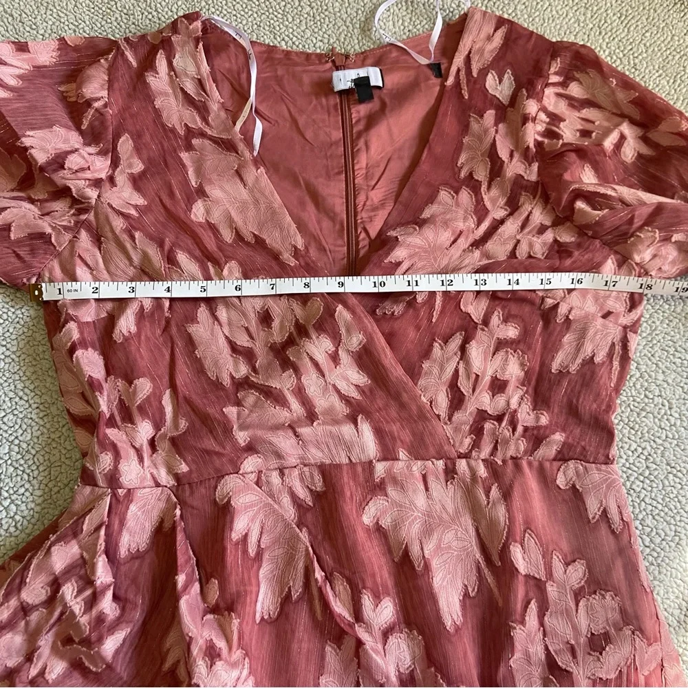 Lulus Meant to Shine Mauve Floral Jacquard Mini Dress - Size M - Picture 9 of 10